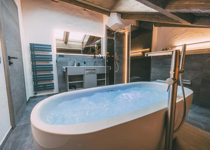 Livalpin - With Private Sauna & Whirlpool